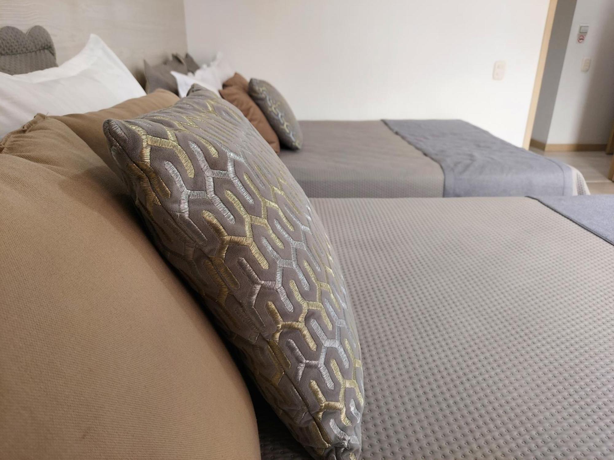 All Inclusive Suites เมเดยิน ภายนอก รูปภาพ